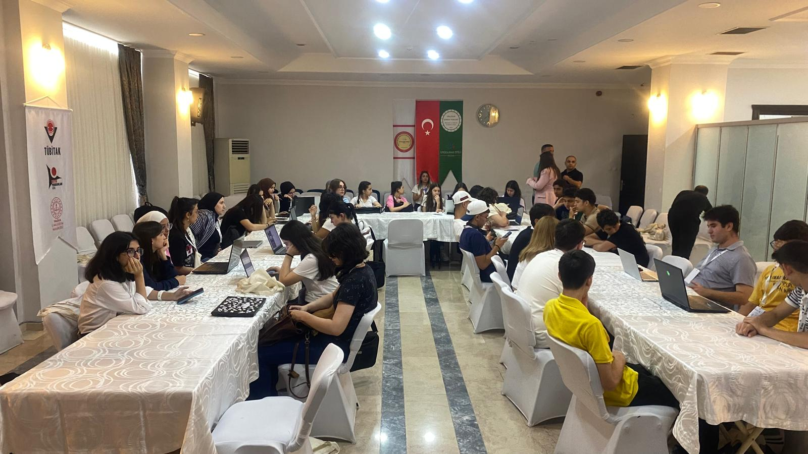 Yalova’da Öğrencilere Yapay Zekâ ve Yeşil Teknoloji Eğitimi