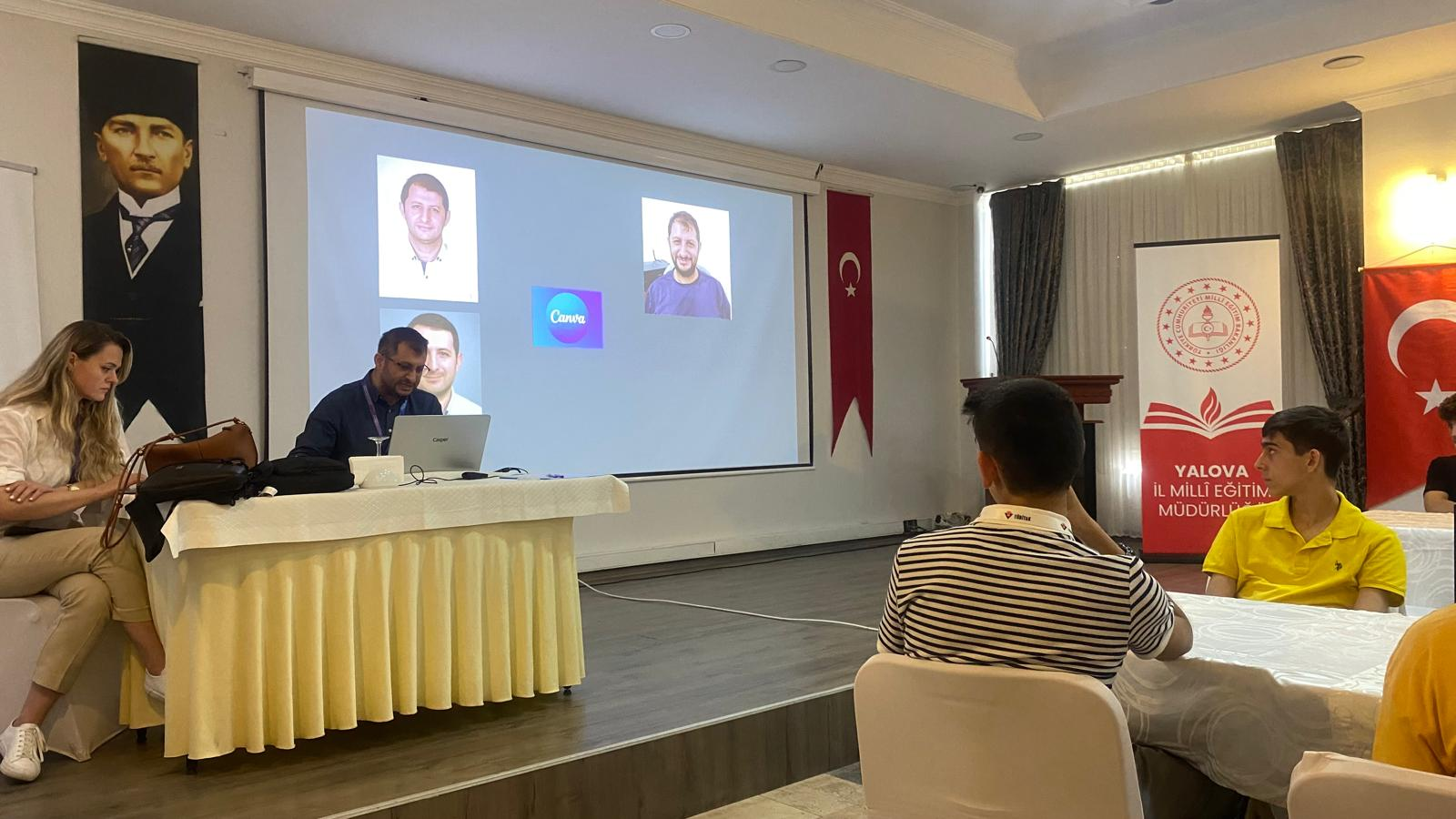 Yalova’da Öğrencilere Yapay Zekâ ve Yeşil Teknoloji Eğitimi