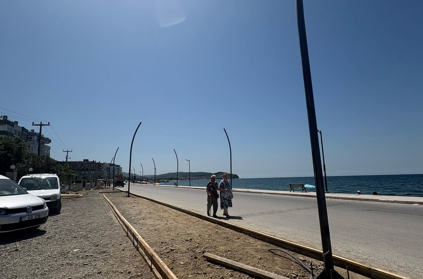 Teşvikiye Sahilinde Kaldırım ve Bisiklet Yolu Çalışmaları Başladı