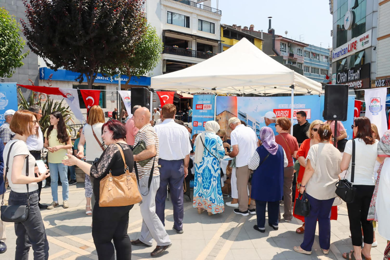 YALOVA’DA “YARISI BİZDEN” KAMPANYASI İÇİN İLK İMZALAR ATILDI