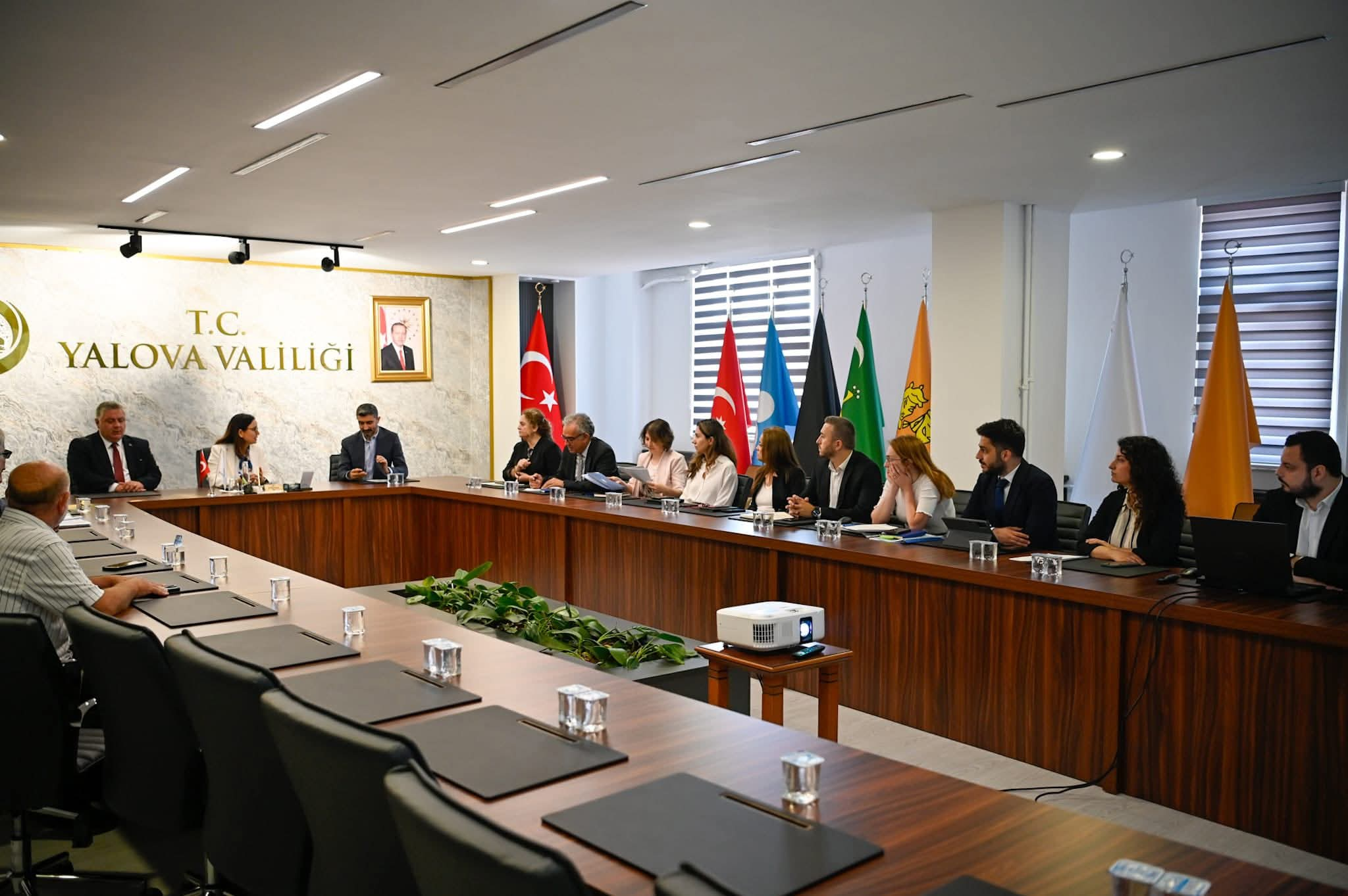 Yalova’da Kentsel Dönüşüm İçin Kritik Toplantı: Bağlarbaşı ve Bayraktepe Masaya Yatırıldı