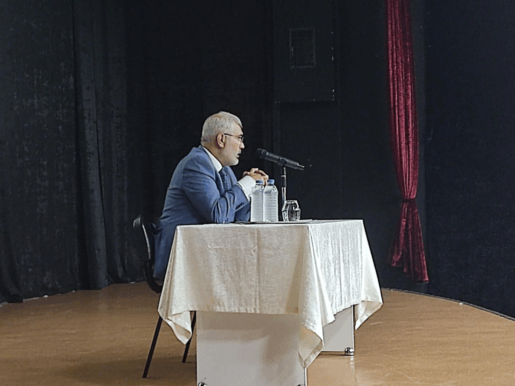 YALOVA'DA EĞİTİM YÖNETİCİLERİ DÖNEM SONU DEĞERLENDİRME TOPLANTISINDA BİR ARAYA GELDİ