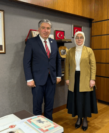 AK Parti Yalova Milletvekili Meliha Akyol, Yalova Üniversitesi Rektörü Prof. Dr. Mehmet Bahçekapılı’yı TBMM’de Ağırladı