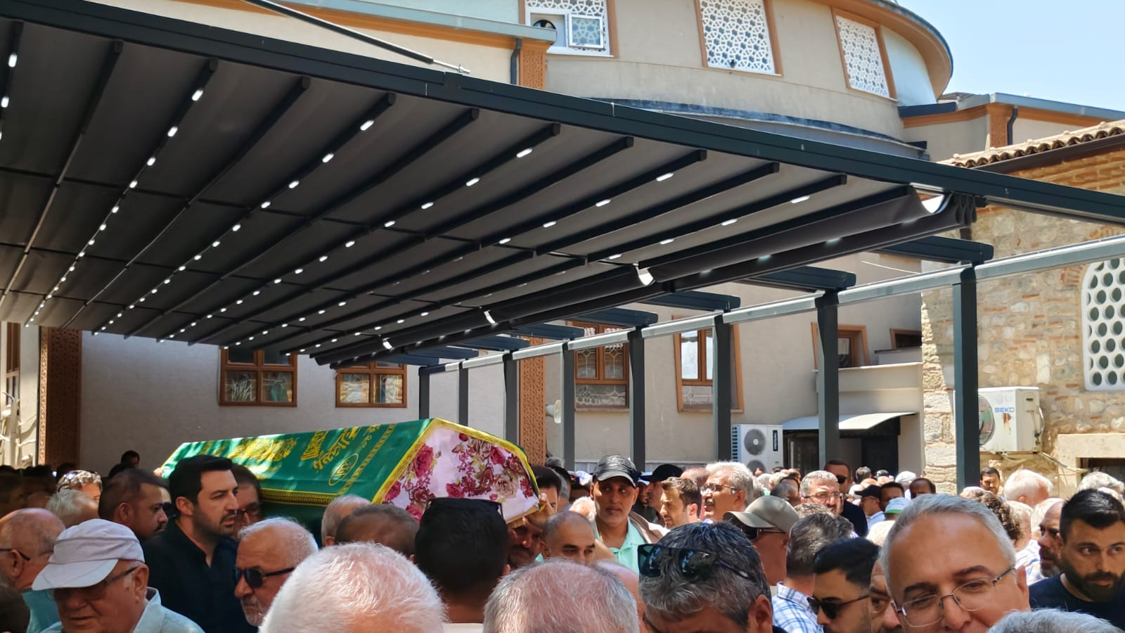 AK Parti Yalova İl Yöneticisi Figen Abbasoğlu Hayatını Kaybetti