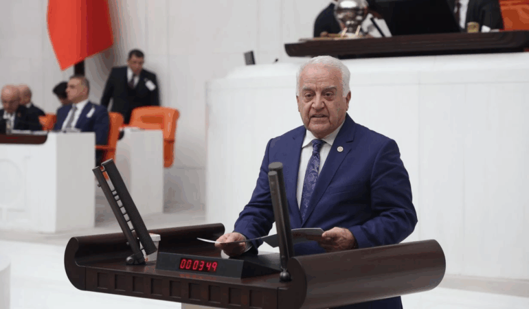 CHP'li Becan’dan TOKİ’ye Sosyal Konut Tepkisi: “Vatandaş Umutla Başvurdu, Şimdi Yük Altında”