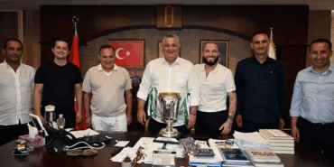 Yeşil Yalova FK’ya Başkan Gürel’den Tebrik Ziyareti