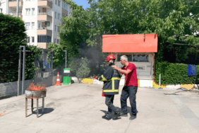 Çiftlikköy İtfaiyesi’nden AVM Personeline Yangın Güvenliği Eğitimi