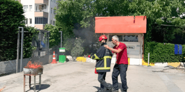 Çiftlikköy İtfaiyesi’nden AVM Personeline Yangın Güvenliği Eğitimi