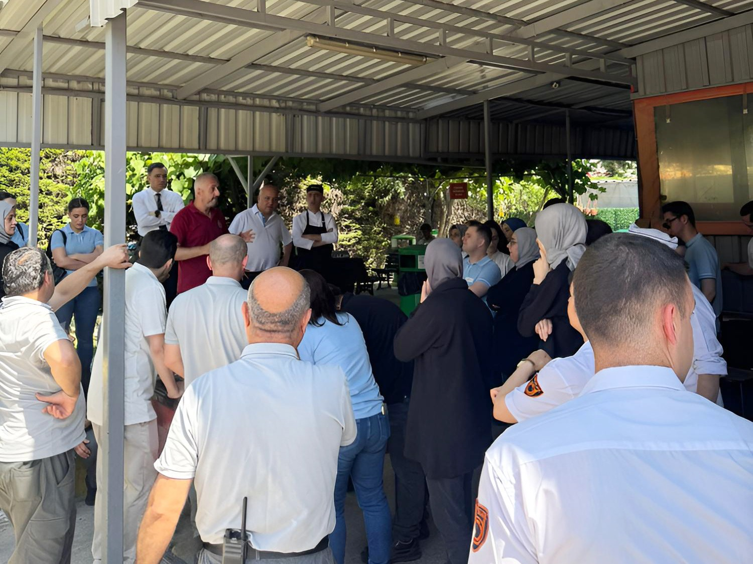 Çiftlikköy İtfaiyesi’nden AVM Personeline Yangın Güvenliği Eğitimi