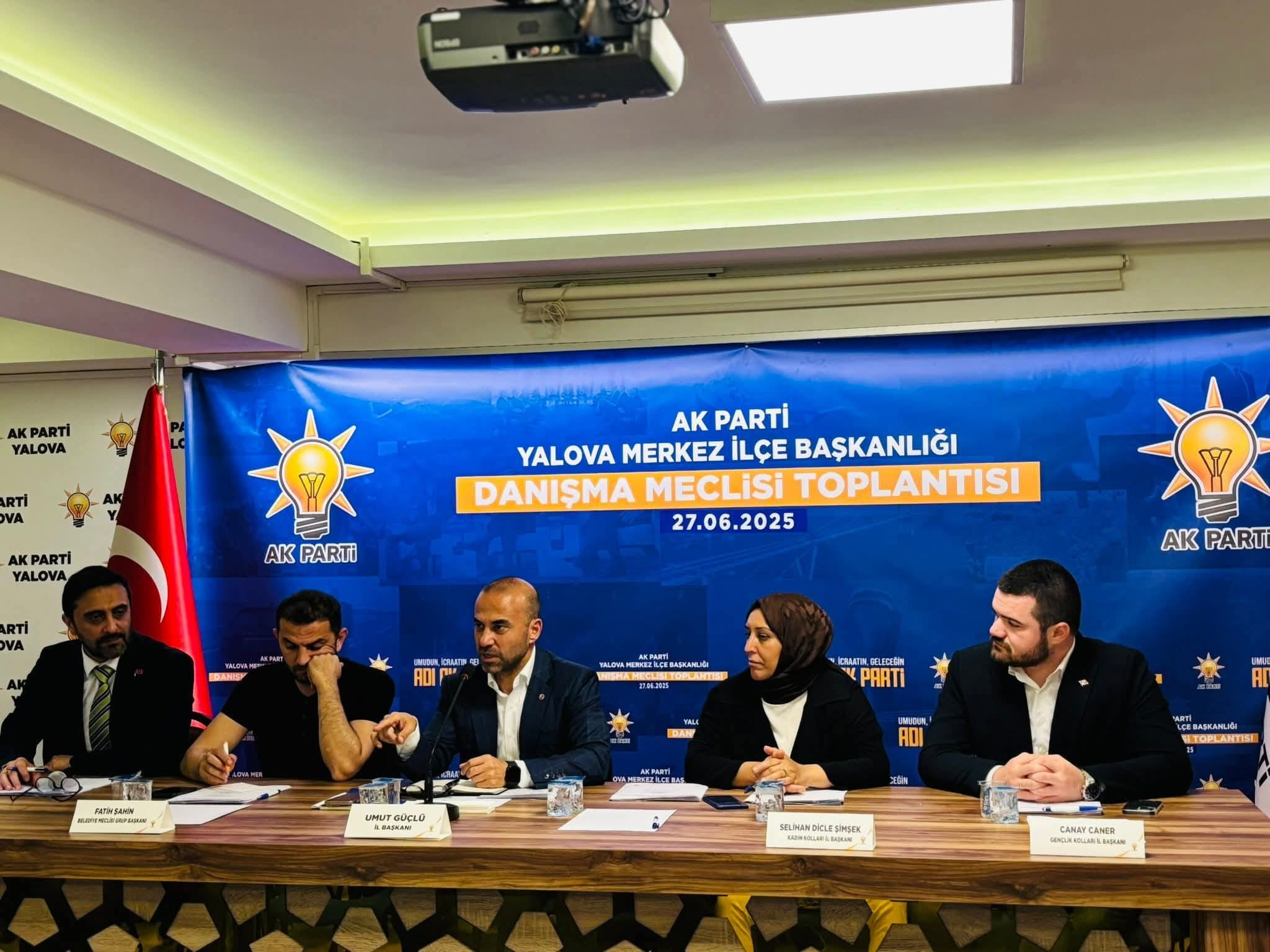 AK Parti Yalova Merkez İlçe Danışma Meclisi Toplantısı Gerçekleştirildi