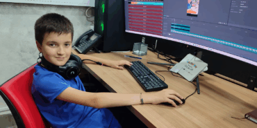 Yalova’nın Minik Muhabiri Sarp Teber, Çocukların Sesi Oluyor