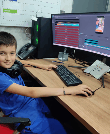 Yalova’nın Minik Muhabiri Sarp Teber, Çocukların Sesi Oluyor