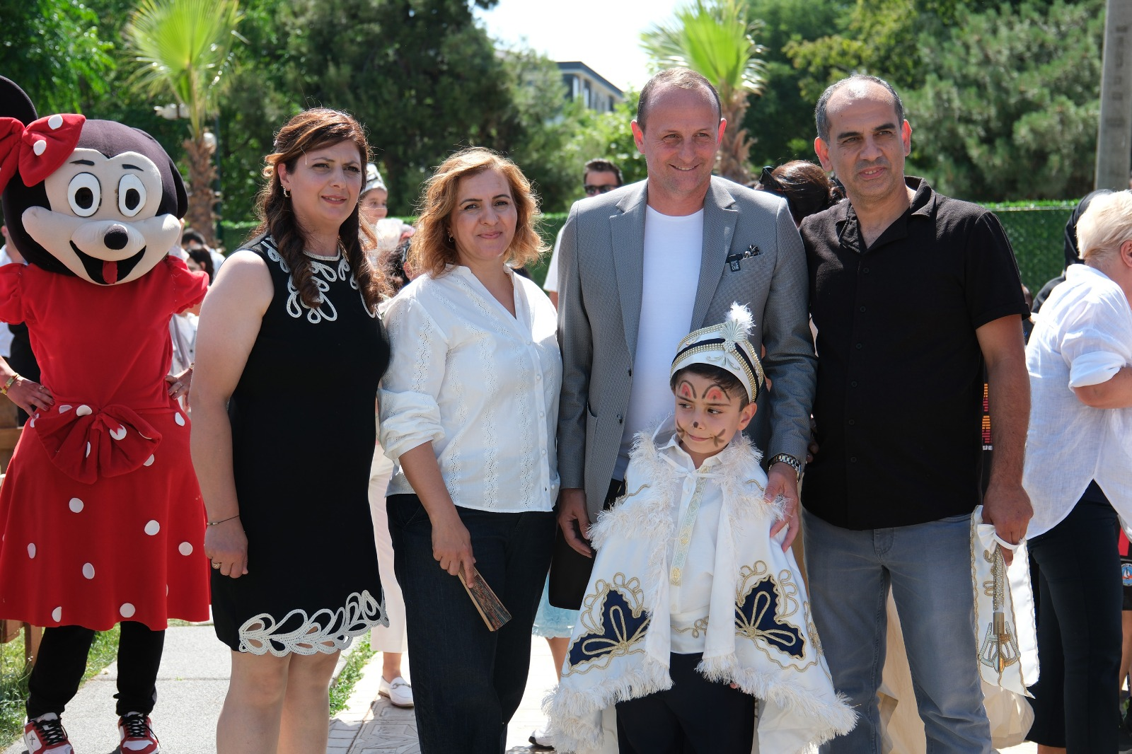 ÇİFTLİKKÖY'DE 2. GELENEKSEL SÜNNET ŞÖLENİ RENKLİ GÖRÜNTÜLERE SAHNE OLDU