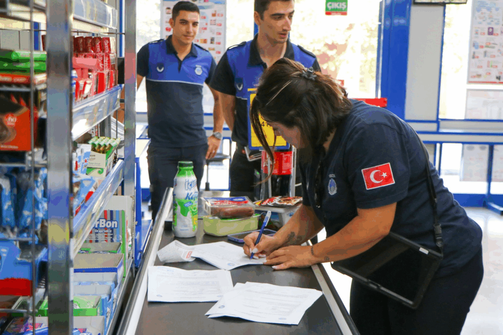 Çiftlikköy Belediyesi’nden Yaz Sezonunda Market ve AVM Denetimleri