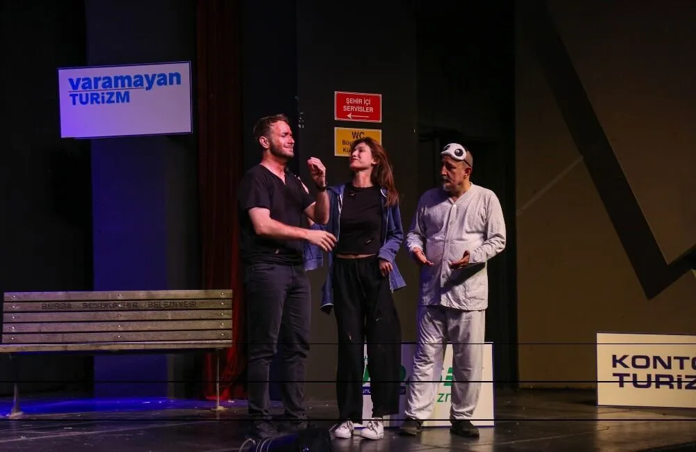 UEDAŞ Tiyatro Topluluğu’ndan “Otogargara” Gösterisi: Kurum Kültürü Sahneye Taşındı