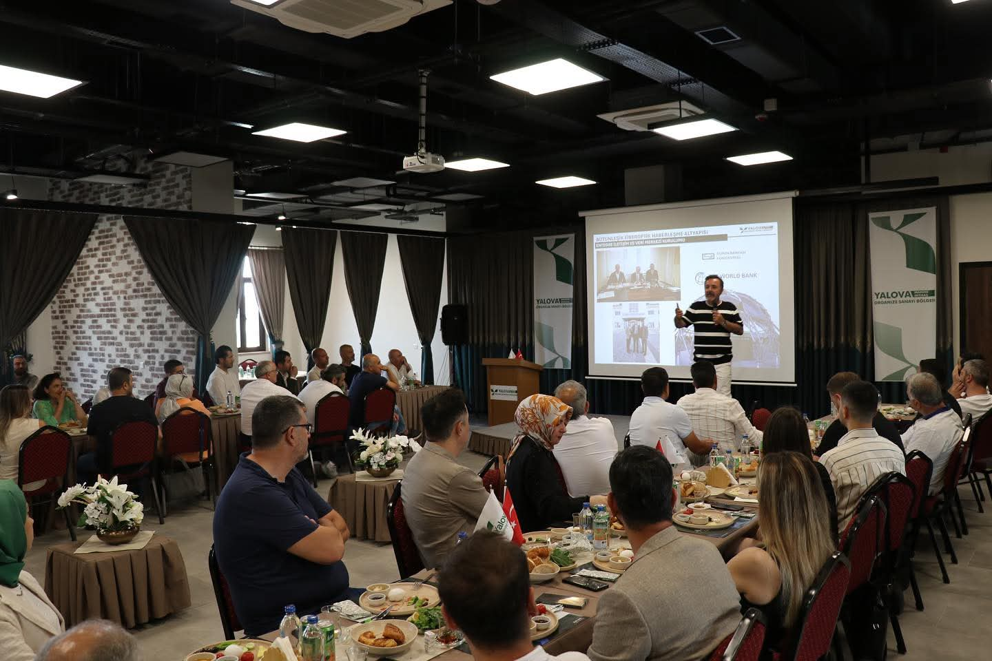 Yalova Makine İhtisas OSB’de Dostluk Platformu İstişare Toplantısı Gerçekleştirildi