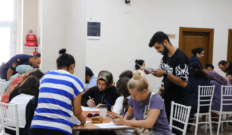 Çiftlikköy Belediyesi'nin Yaz Kurslarında Voleybol Branşına Yoğun İlgi