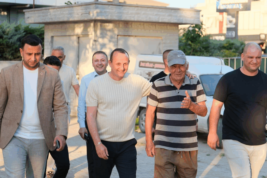 Başkan Adil Yele Sahil Mahallesi’nde Vatandaşlarla Buluştu