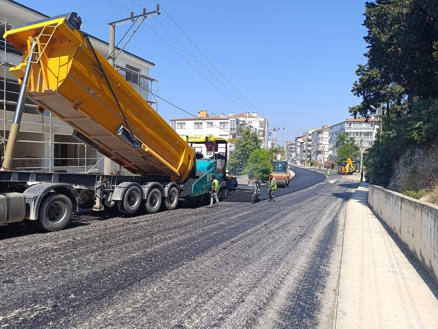 Çınarcık’ta Asfalt Seferberliği Başladı: Başkan Kurt Verdiği Sözü Tuttu