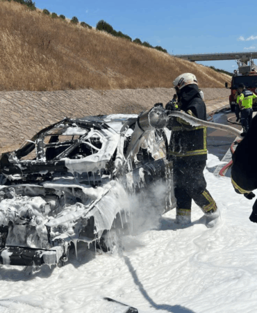 Çiftlikköy İtfaiyesi’nden Peş Peşe Müdahaleler: Kaza ve Yangına Anında Müdahale
