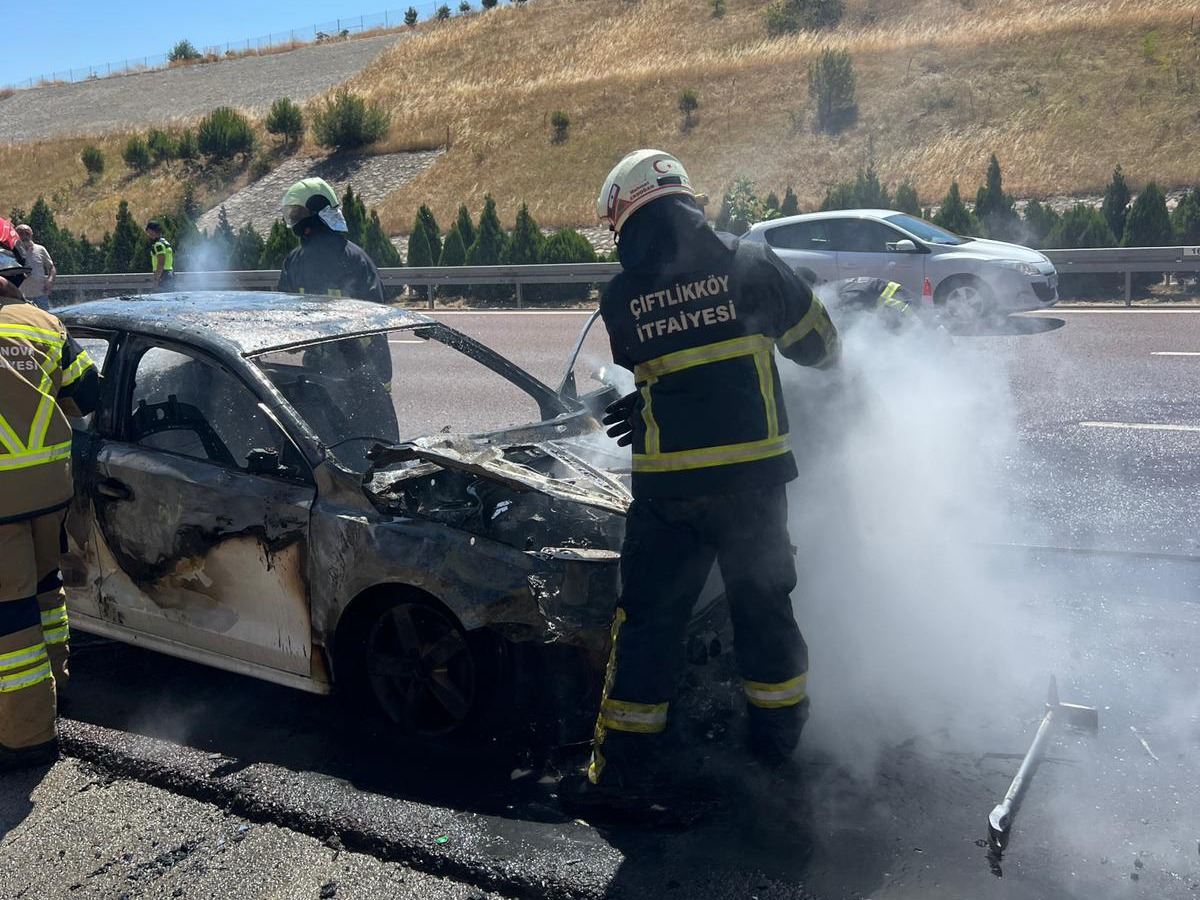 Çiftlikköy İtfaiyesi’nden Peş Peşe Müdahaleler: Kaza ve Yangına Anında Müdahale