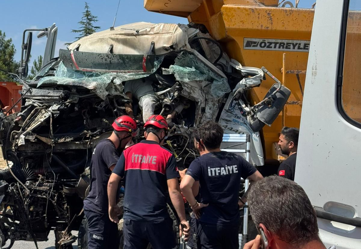 Çiftlikköy İtfaiyesi’nden Peş Peşe Müdahaleler: Kaza ve Yangına Anında Müdahale