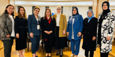 AK Parti Yalova Kadın Kolları Heyeti Gazi Meclis'te