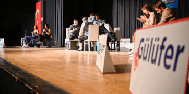 UEDAŞ Tiyatro Topluluğu’ndan “Otogargara” Oyunu Büyük Beğeni Topladı