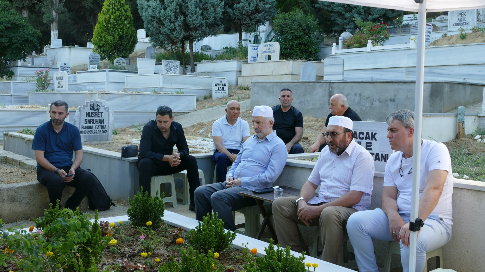 Duayen Gazeteci Rüstem Yılmaz, Vefatının Üçüncü Yılında Kabri Başında Anıldı