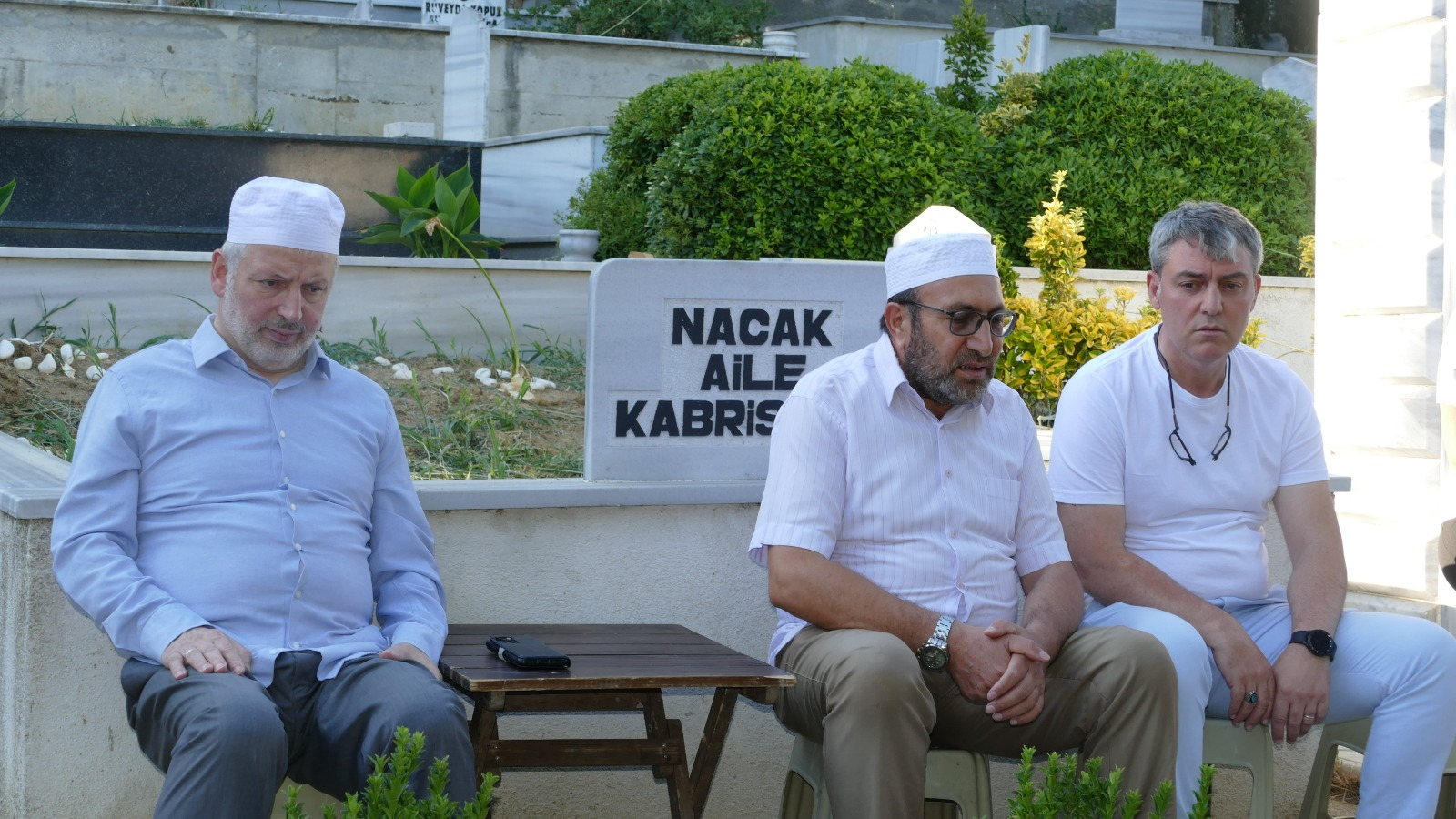 Duayen Gazeteci Rüstem Yılmaz, Vefatının Üçüncü Yılında Kabri Başında Anıldı