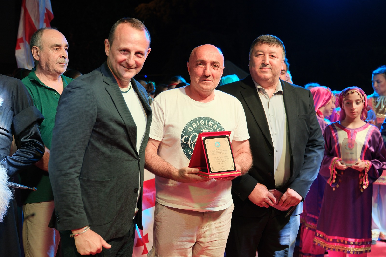ÇİFTLİKKÖY KAFKAS FESTİVALİYLE COŞTU