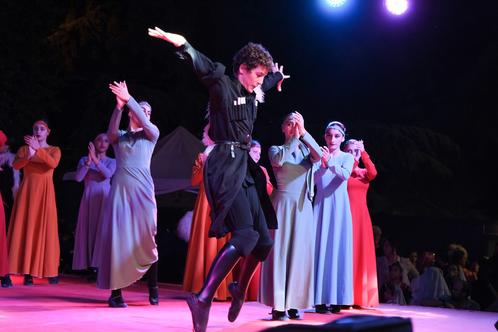 ÇİFTLİKKÖY KAFKAS FESTİVALİYLE COŞTU