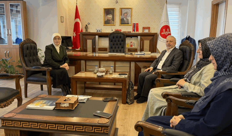 Yalova Milletvekili Meliha Akyol'dan Manevi ve Sosyal Kuruluşlara Ziyaret