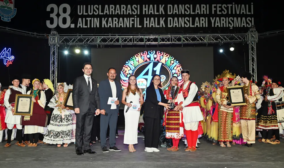 Yalova’da Kültür Şöleni: 38. TUFAG Uluslararası Halk Dansları Festivali Coşkuyla Sona Erdi