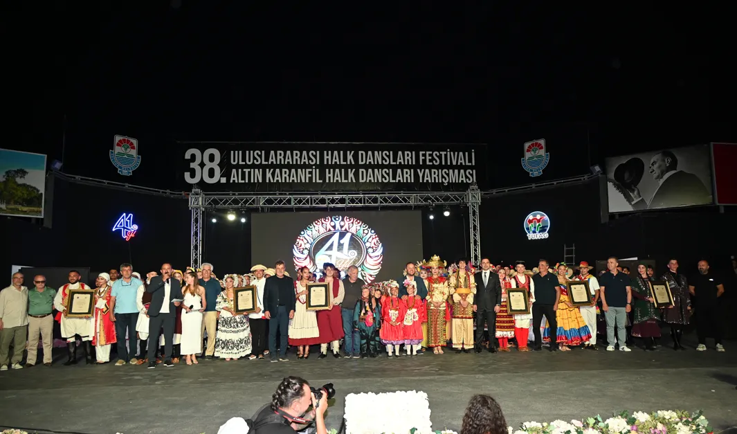 Yalova’da Kültür Şöleni: 38. TUFAG Uluslararası Halk Dansları Festivali Coşkuyla Sona Erdi