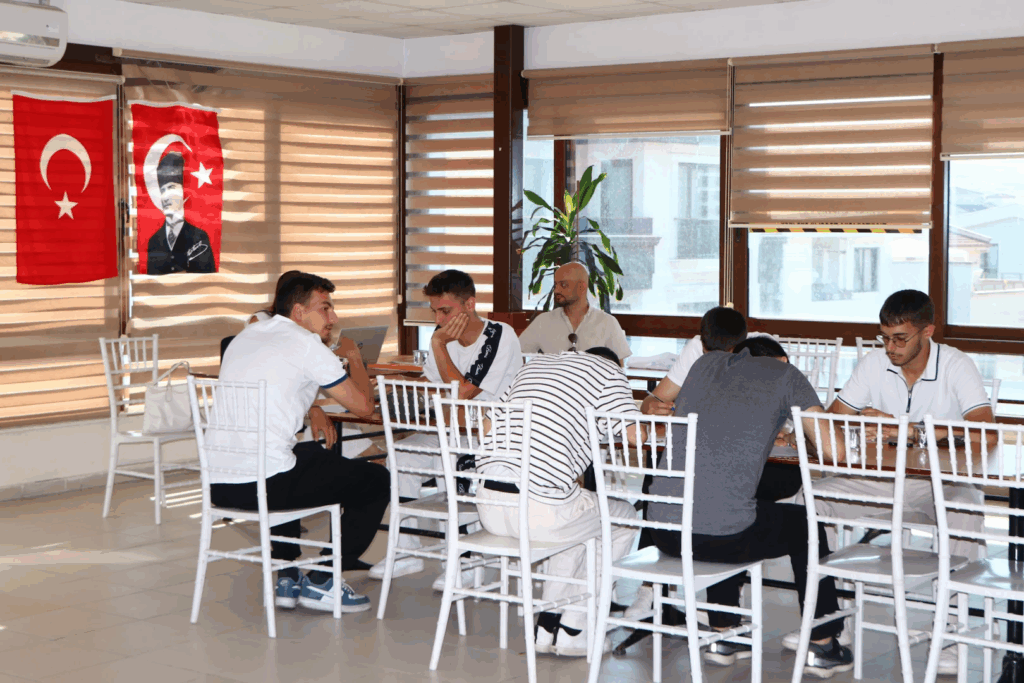 İSTİHDAM OFİSİ İŞ SAHİBİ YAPMAYA DEVAM EDİYOR