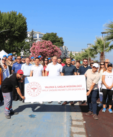 Yalova’nın Çiftlikköy İlçesinde Sağlıklı Hayat Yürüyüşü Düzenlendi