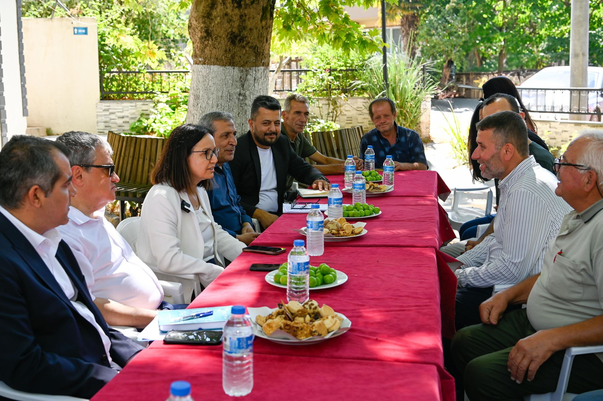 Yalova’da Protokol Vatandaşla Buluştu: Çukurköy’de Talepler Dinlendi