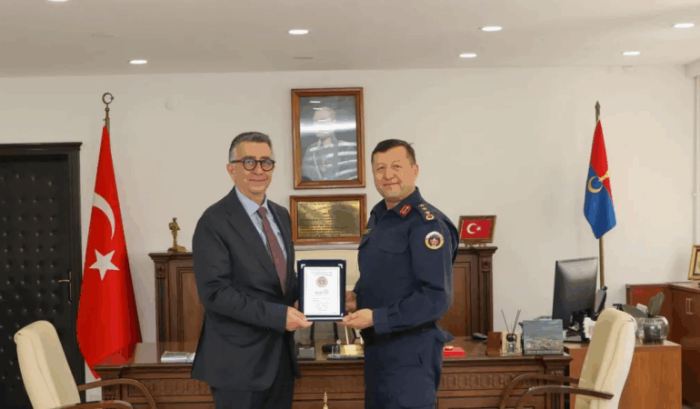 AKKİM KİMYA’DAN YALOVA İL JANDARMA KOMUTANLIĞI’NA ANLAMLI ZİYARET