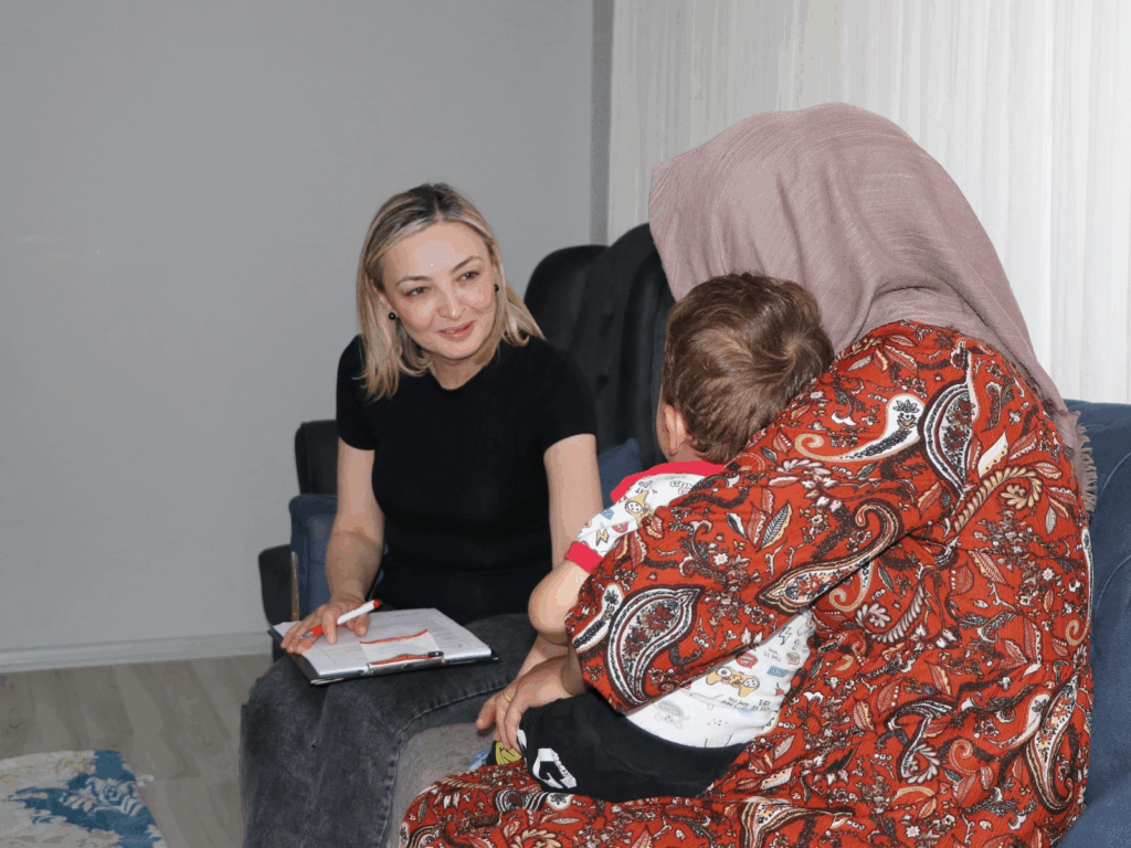 ÇİFTLİKKÖY'DE SOSYAL YARDIMLAR TÜM HIZIYLA SÜRÜYOR