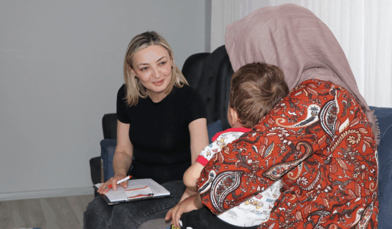 ÇİFTLİKKÖY'DE SOSYAL YARDIMLAR TÜM HIZIYLA SÜRÜYOR