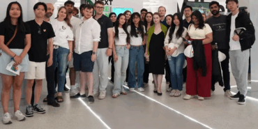 AKKÖK HOLDİNG, LONDON BUSINESS SCHOOL HEYETİNİ TÜRKİYE’DE AĞIRLADI AKSA AKRİLİK TESİSLERİ ULUSLARARASI AKADEMİK HEYETE KAPILARINI AÇTI