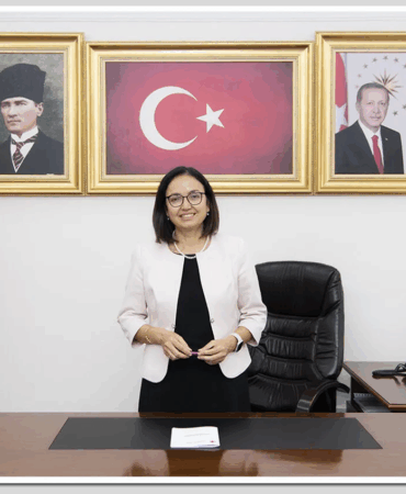 YALOVA VALİSİ DR. HÜLYA KAYA’NIN 15 TEMMUZ DEMOKRASİ VE MİLLÎ BİRLİK GÜNÜ MESAJI