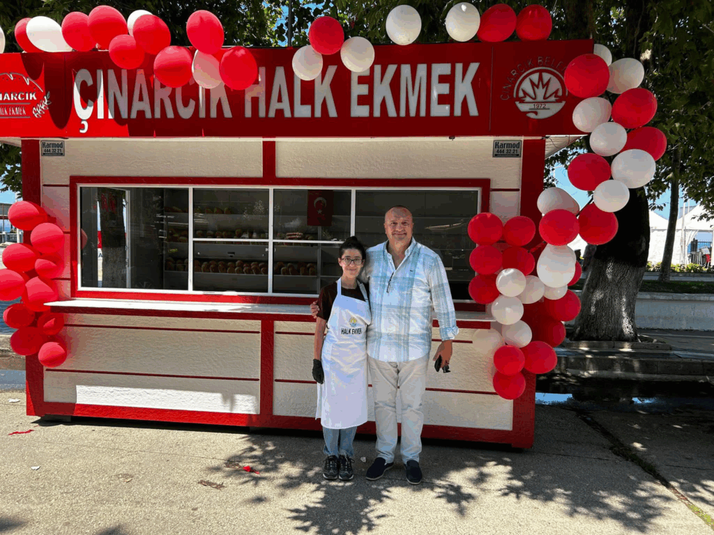 BAŞKAN KURT, HALK EKMEK SÖZÜNÜ TUTTU: ÇINARCIK’TA UYGULAMA BAŞLADI