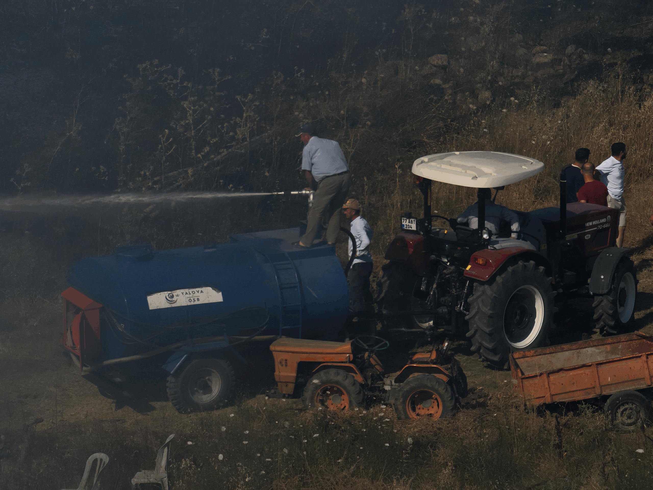 YALOVA’DA KIRSAL ALANDA ÇIKAN YANGIN KONTROL ALTINA ALINDI