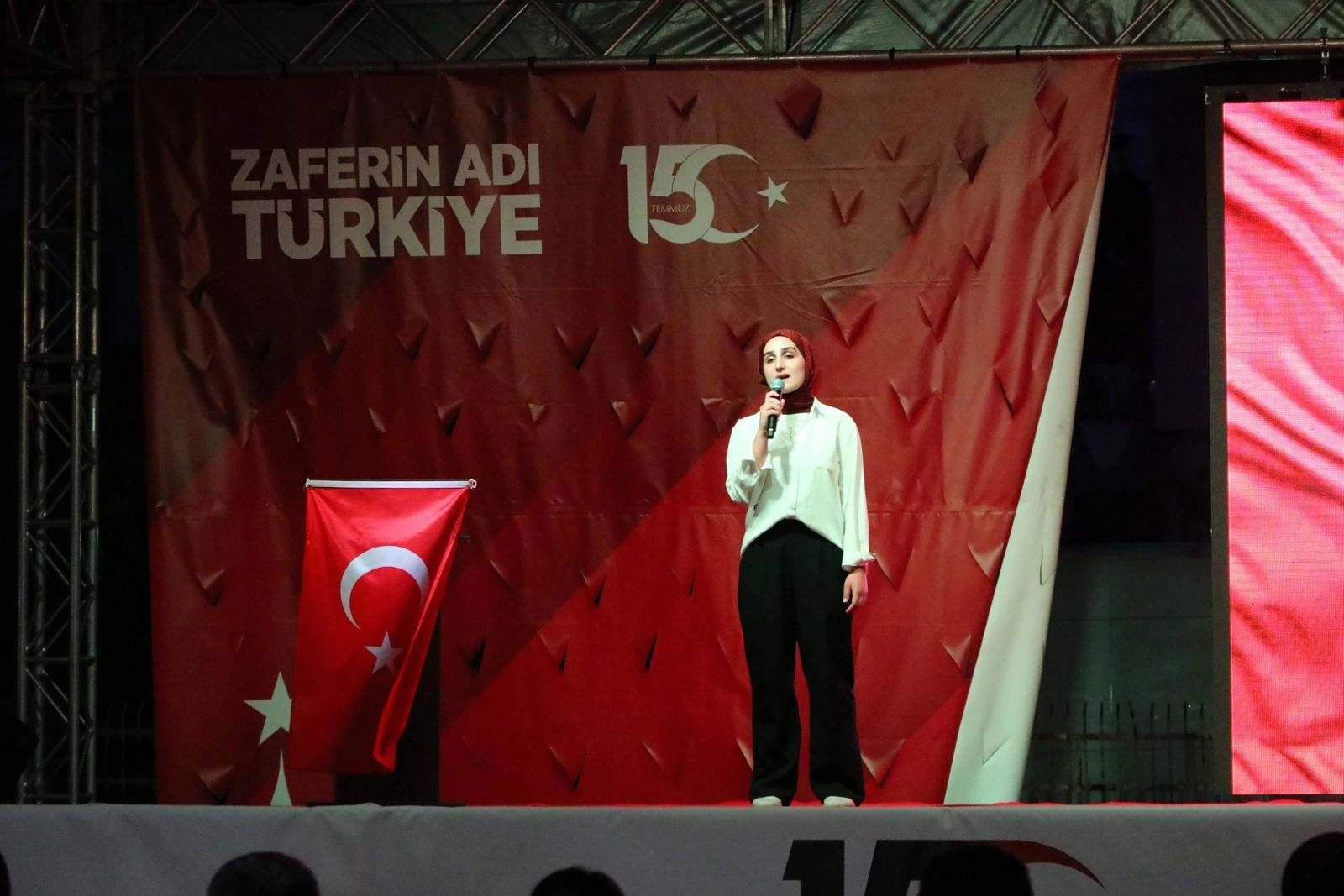ÇİFTLİKKÖY'DE 15 TEMMUZ'UN 9. YILDÖNÜMÜ ETKİNLİKLERİ GERÇEKLEŞTİRİLDİ