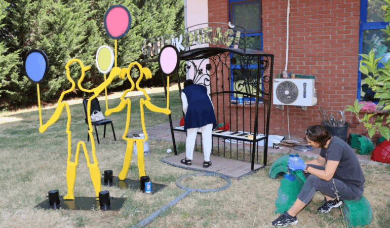 YALOVA'DA SOKAKLAR ÇOCUKLAR İÇİN DÖNÜŞÜYOR