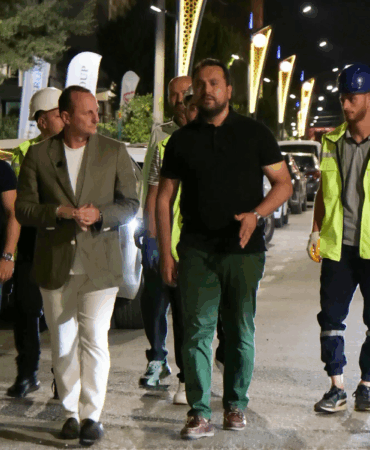 ÇİFTLİKKÖY YENİ NESİL AYDINLATMALARLA IŞILDIYOR