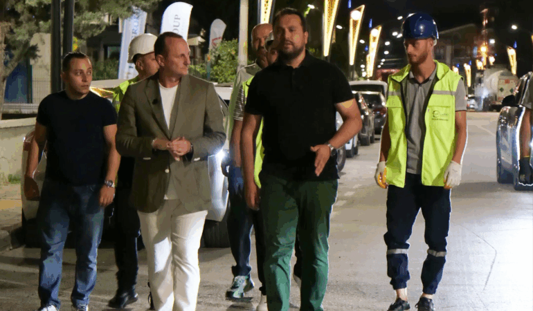 ÇİFTLİKKÖY YENİ NESİL AYDINLATMALARLA IŞILDIYOR