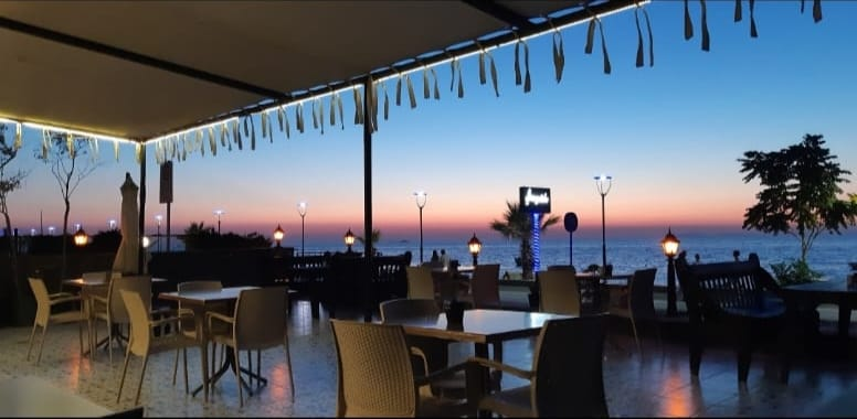 Segah Cafe, Çiftlikköy Sahilinde Müzik ve Lezzeti Buluşturuyor